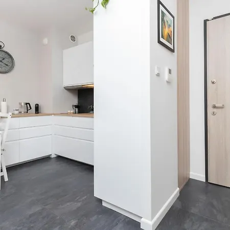 Apartment 73